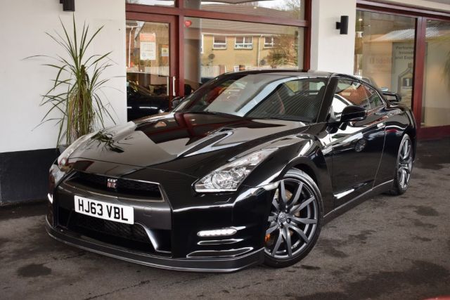 NISSAN GTR 3.8 V6 RECARO